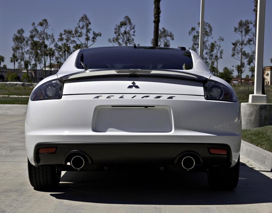  Mitsubishi Eclipse SE 2012 года  (фото 2 из 6)